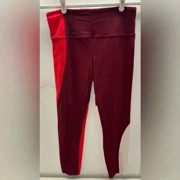 Athleta Elation 7/8 Leggings Studio Red Garnet VGC Size M - Picture 3 of 10